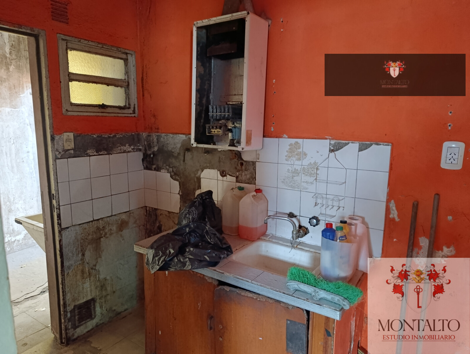 OPORTUNIDAD CASA PH 2 AMBIENTES CON PATIO A RECICLAR - 13