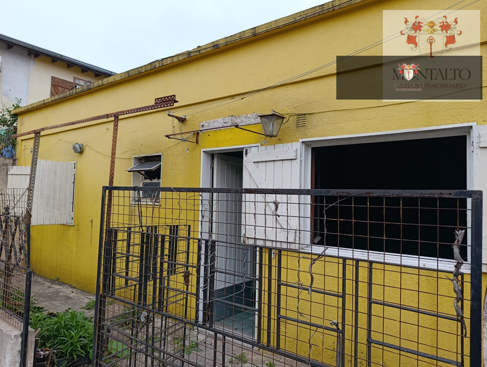 OPORTUNIDAD CASA PH 2 AMBIENTES CON PATIO A RECICLAR - 1