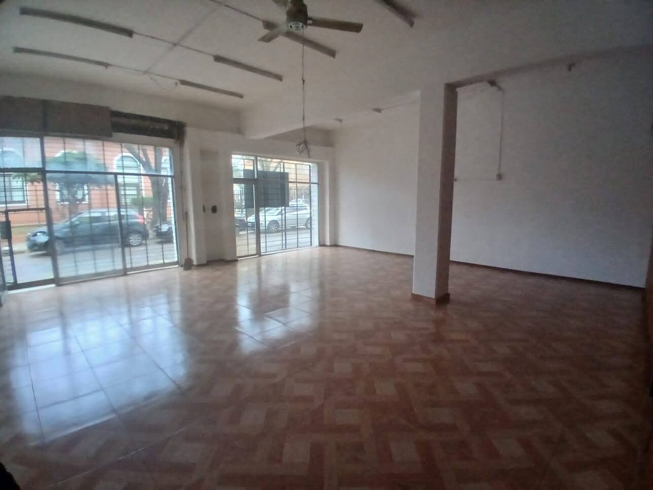 Local Comercial a la Venta - 5