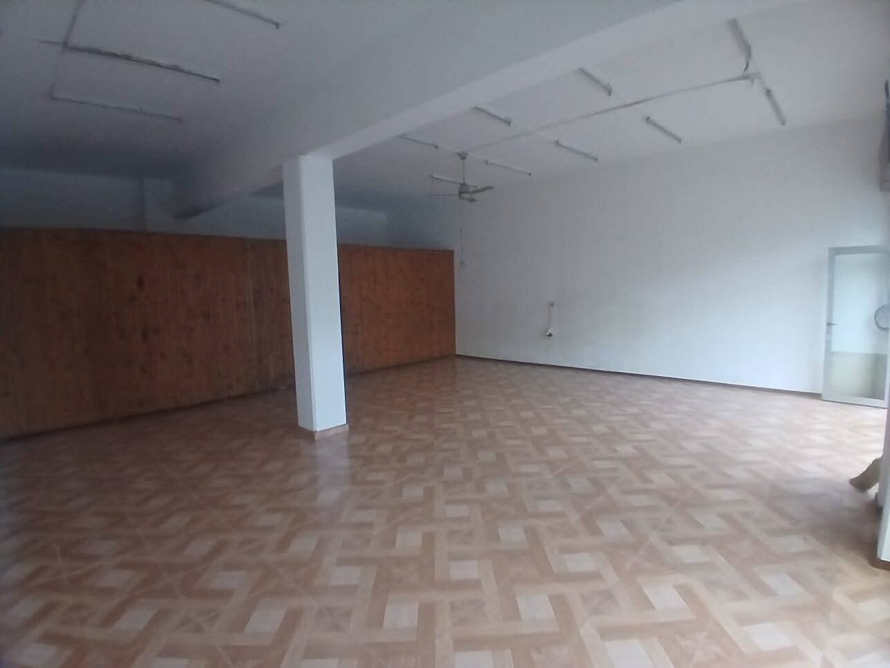 Local Comercial a la Venta - 4