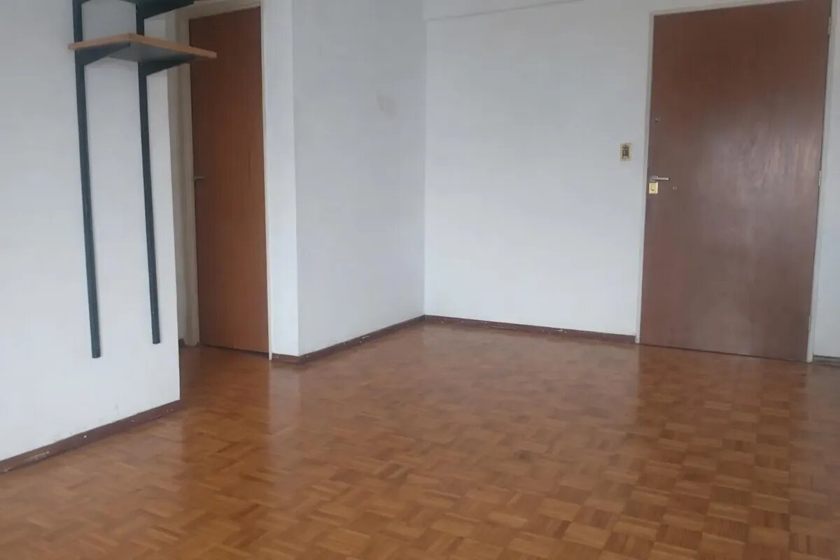 Doctor Eleodoro Lobos 603, Piso 6, Parque Centenario - 3