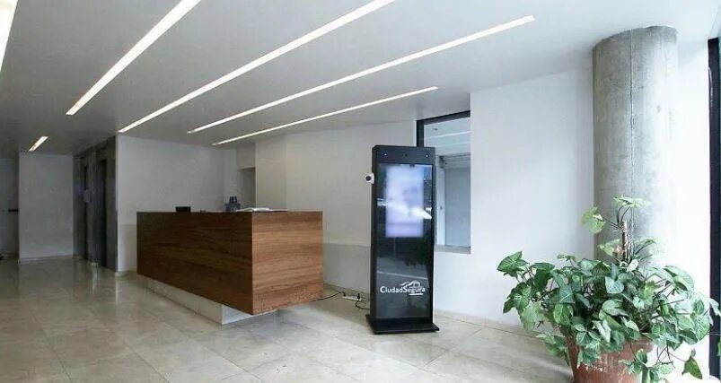 Oficina En Alquiler C/cochera 190m2 - 2