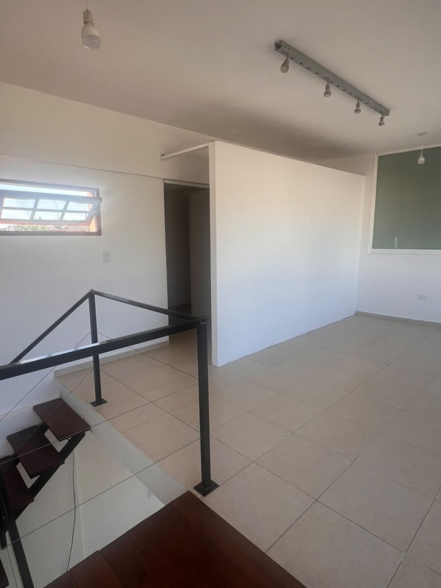 SE ALQUILA LOCAL COMERCIAL. DUARTE QUIROZ - 4