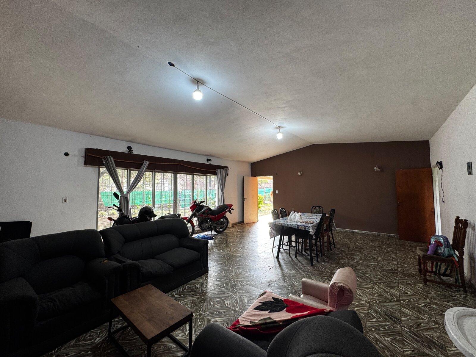Casa 4 dormitorios- 952 m2 lote- Rafael Núñez al 6400 - 8