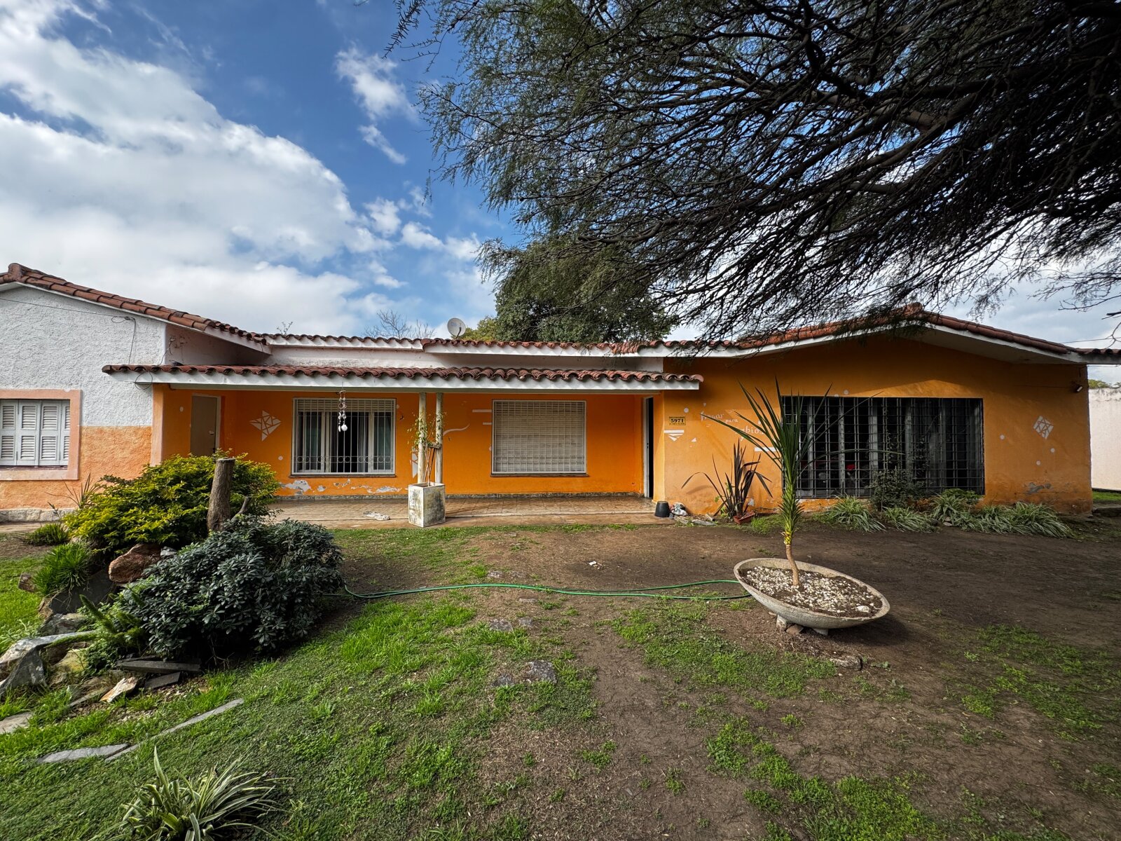 Casa 4 dormitorios- 952 m2 lote- Rafael Núñez al 6400 - 5