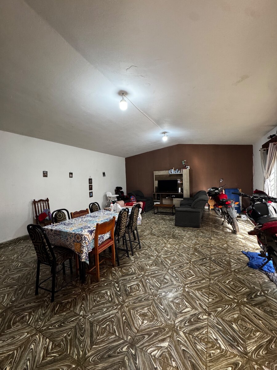 Casa 4 dormitorios- 952 m2 lote- Rafael Núñez al 6400 - 6