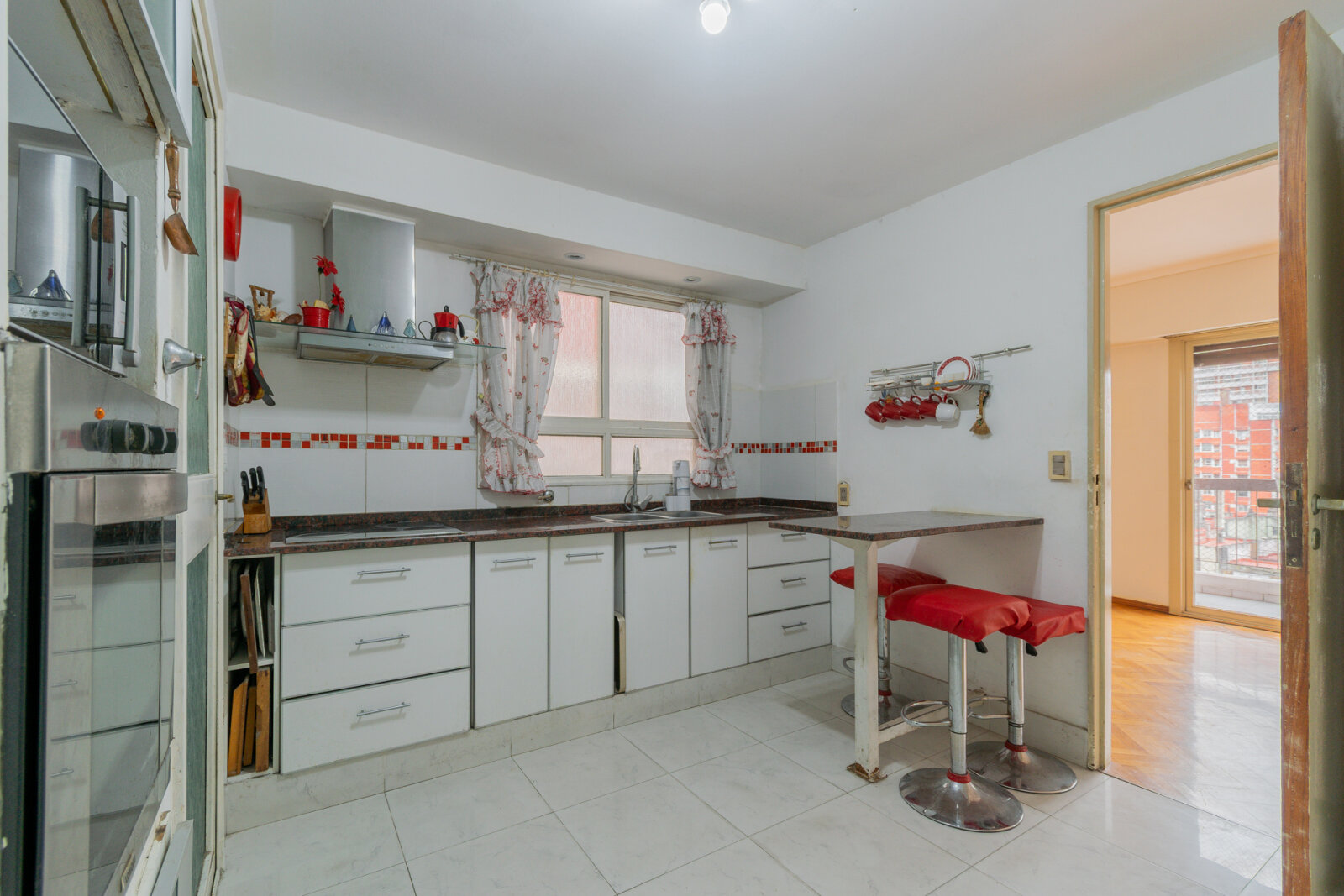 Semipiso 4 ambientes con palier privado y guardacoche Alto Palermo - 33