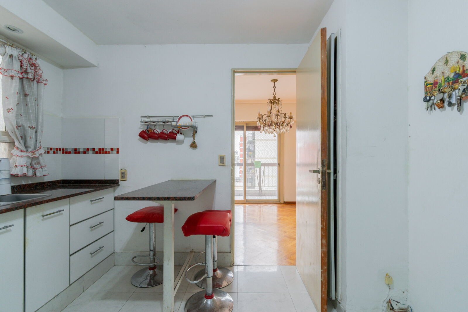 Semipiso 4 ambientes con palier privado y guardacoche Alto Palermo - 35