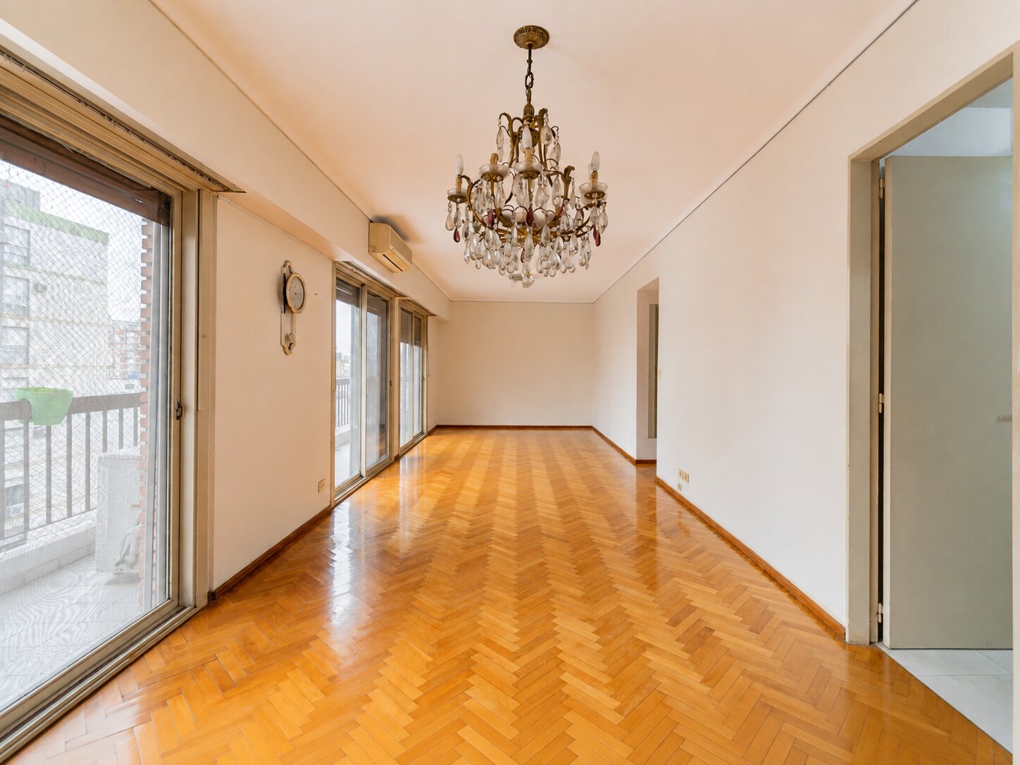 Semipiso 4 ambientes con palier privado y guardacoche Alto Palermo - 5