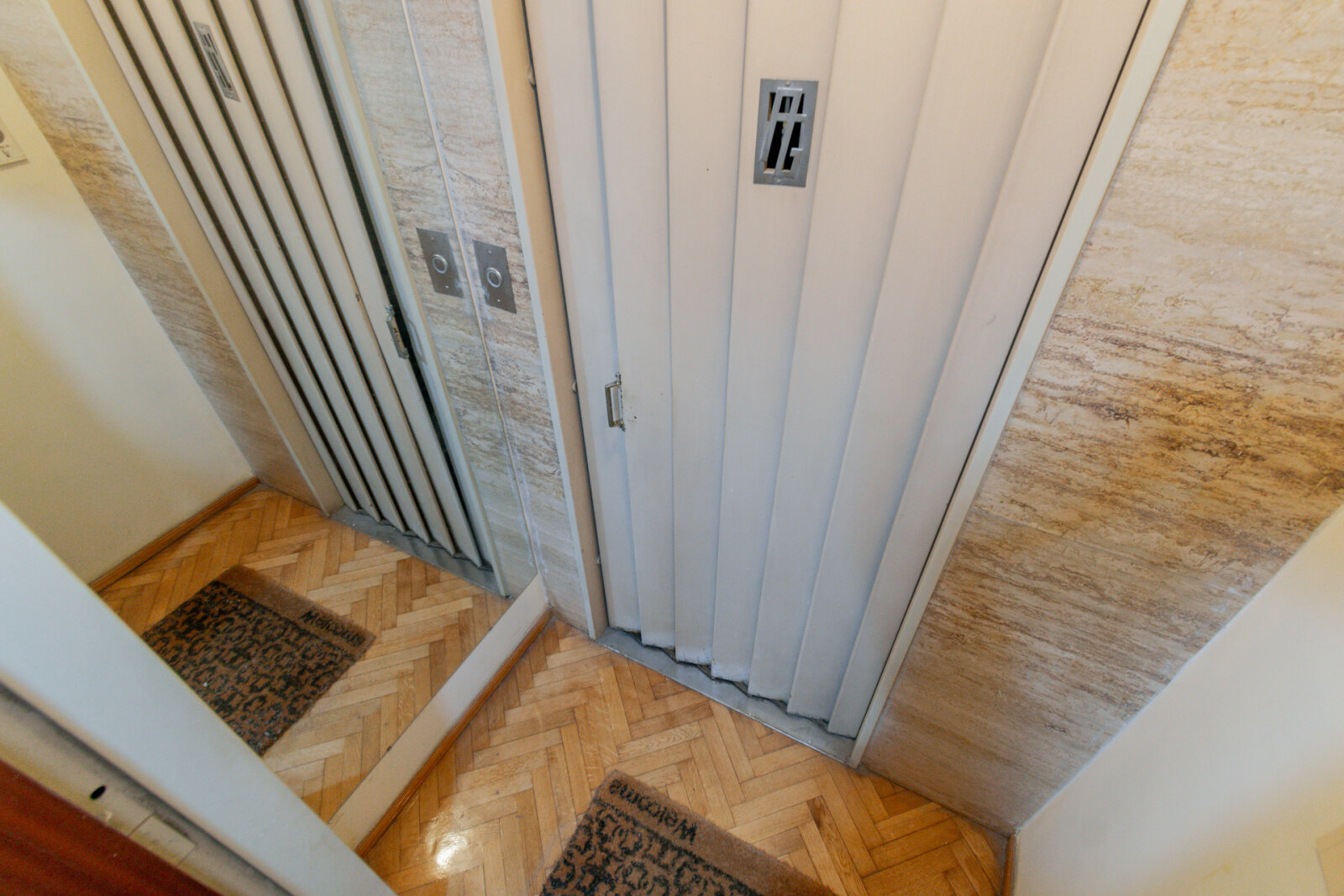 Semipiso 4 ambientes con palier privado y guardacoche Alto Palermo - 43