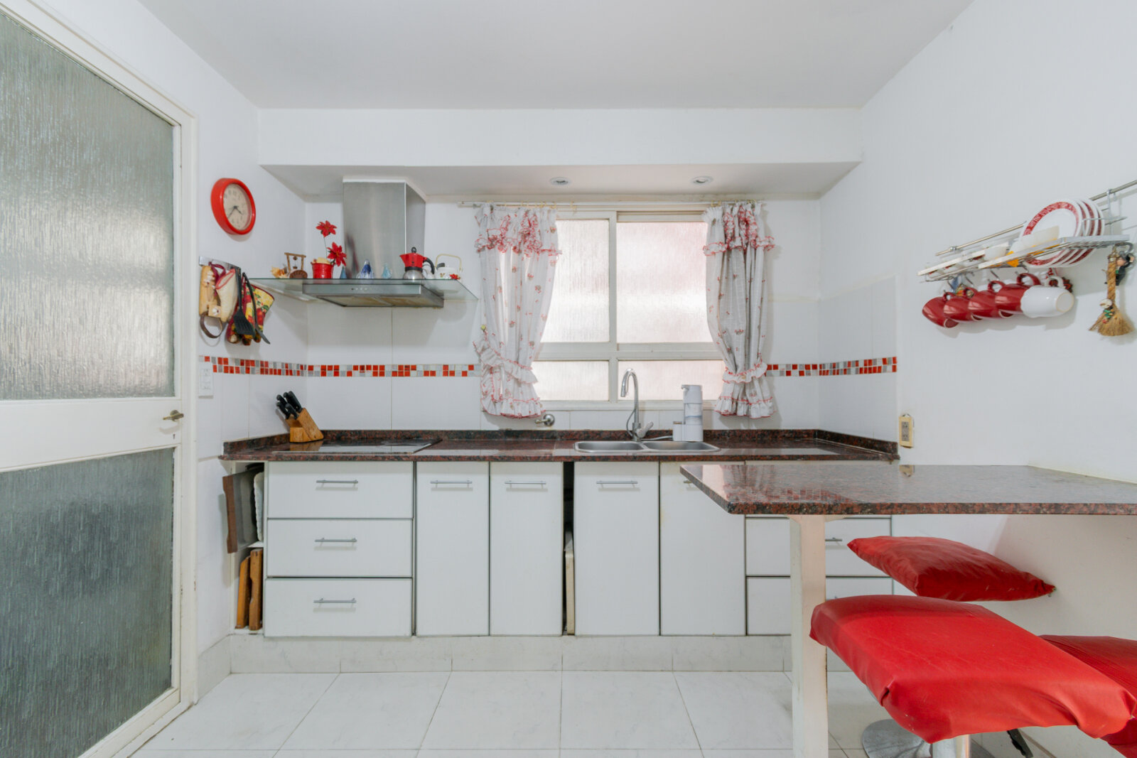 Semipiso 4 ambientes con palier privado y guardacoche Alto Palermo - 34