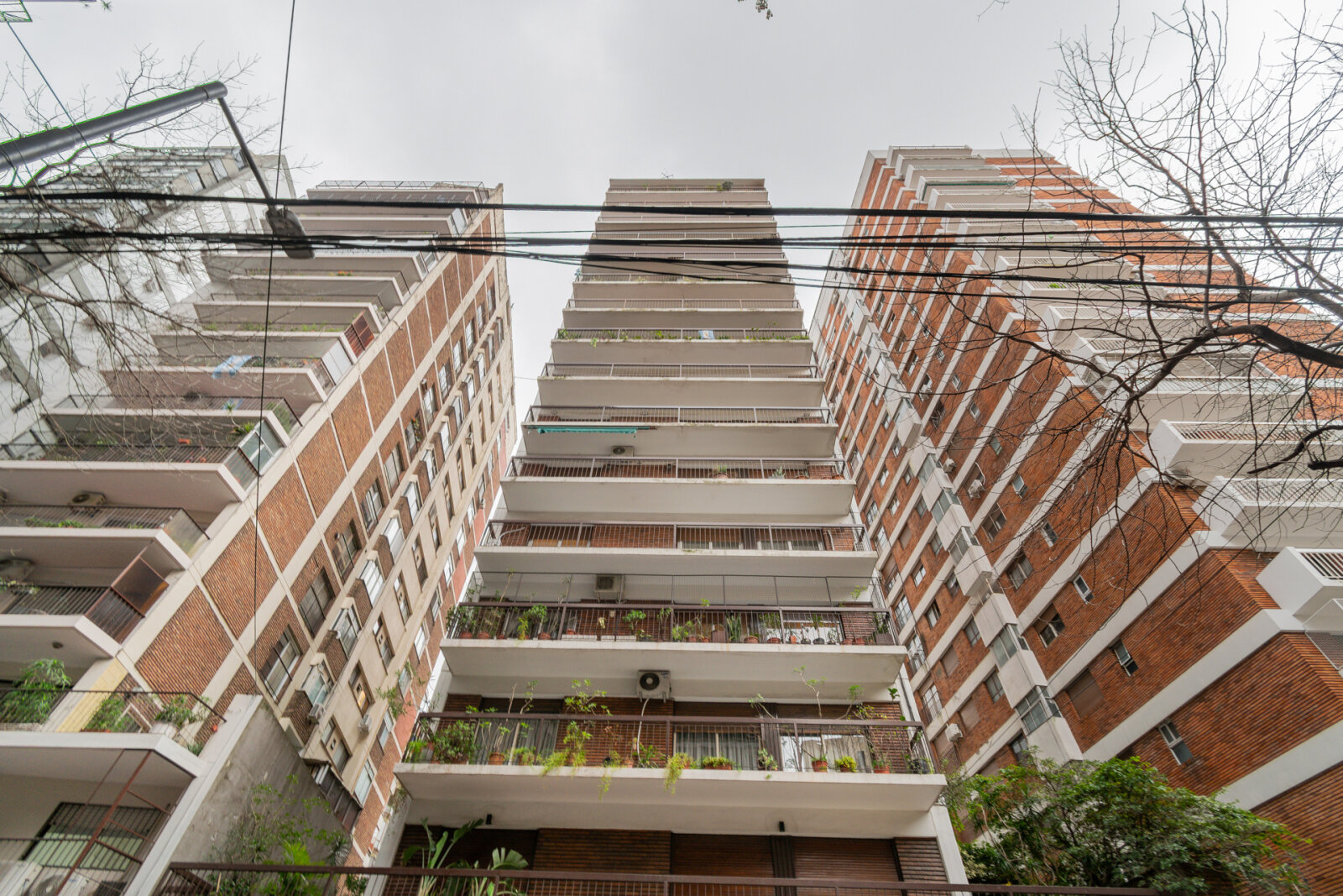 Semipiso 4 ambientes con palier privado y guardacoche Alto Palermo - 9