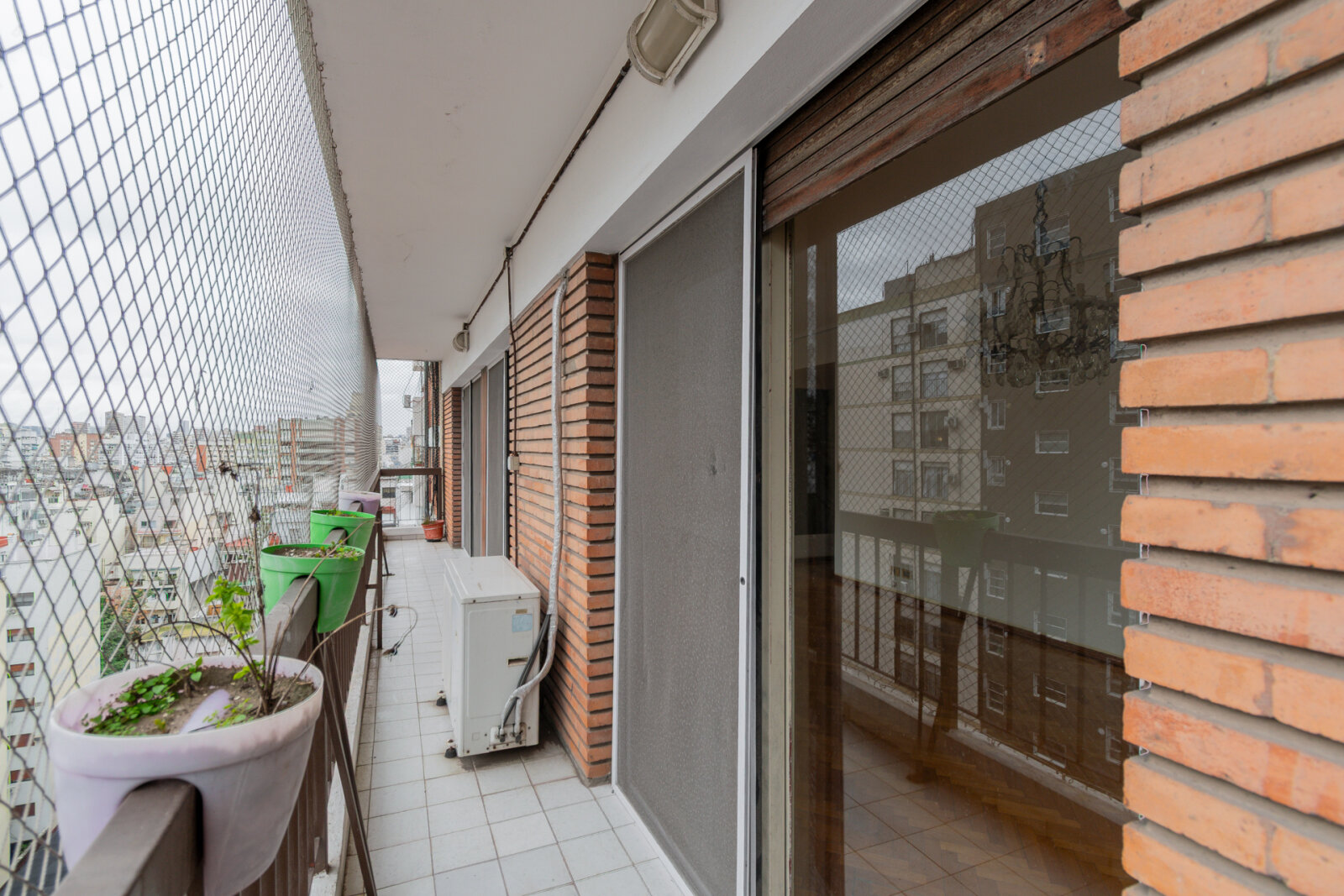 Semipiso 4 ambientes con palier privado y guardacoche Alto Palermo - 39