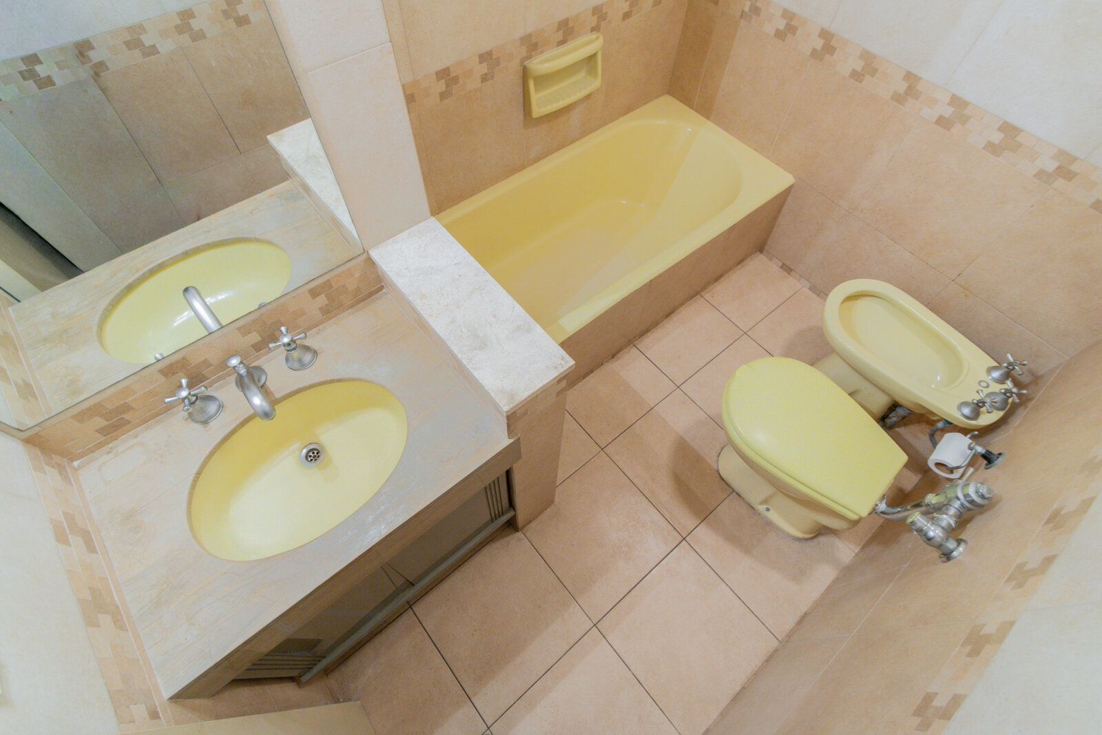 Semipiso 4 ambientes con palier privado y guardacoche Alto Palermo - 21