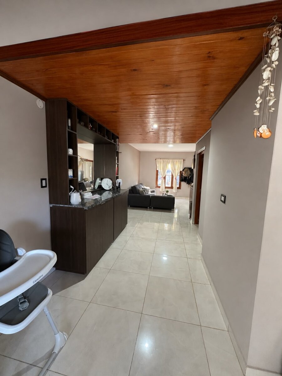 HERMOSA CASA EN VENTA ELORZA 1653 - 9