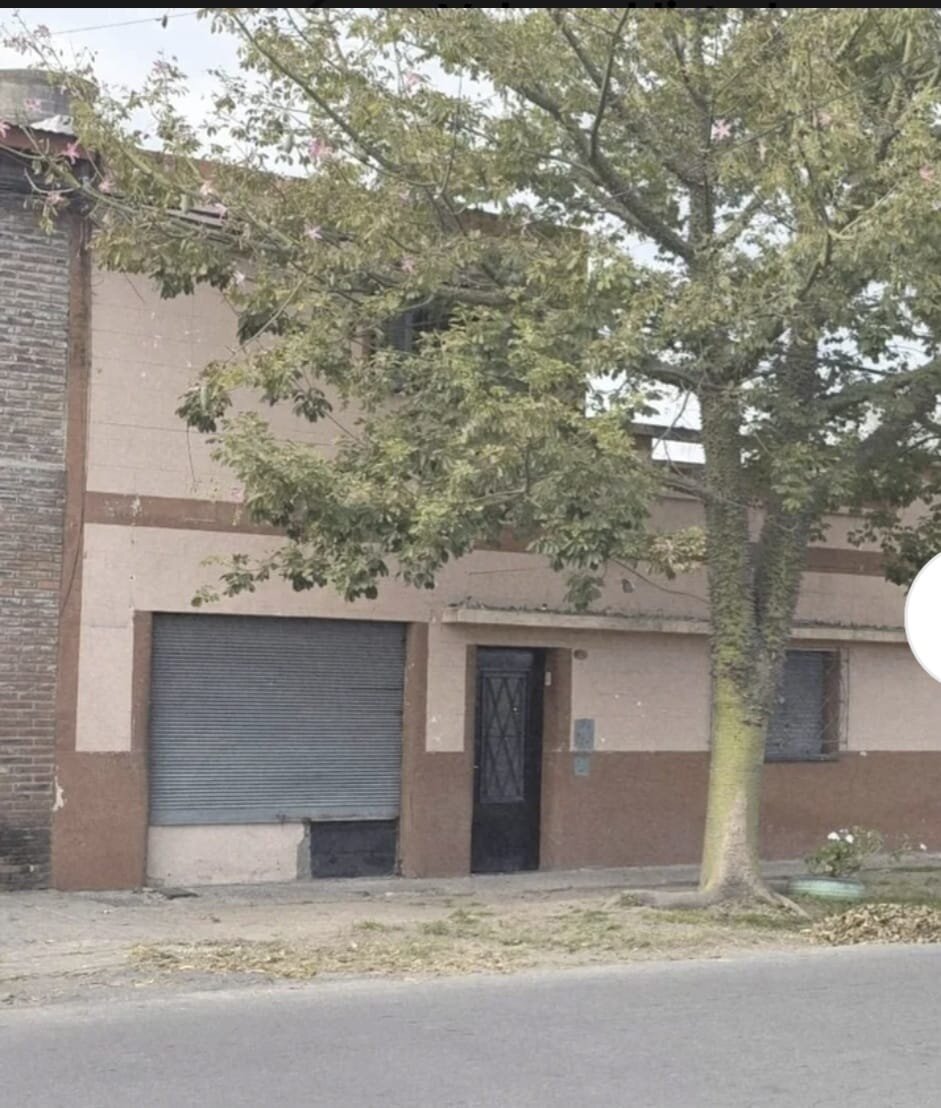 CASA AL FRENTE. BARRIO BELLA VISTA OESTE. LIMA 2200 - 1