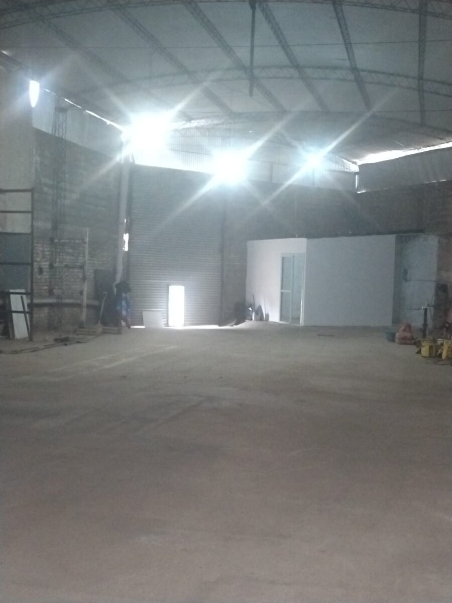 GALPPON CON OFICINA 400 MTS2 - Imagen 2