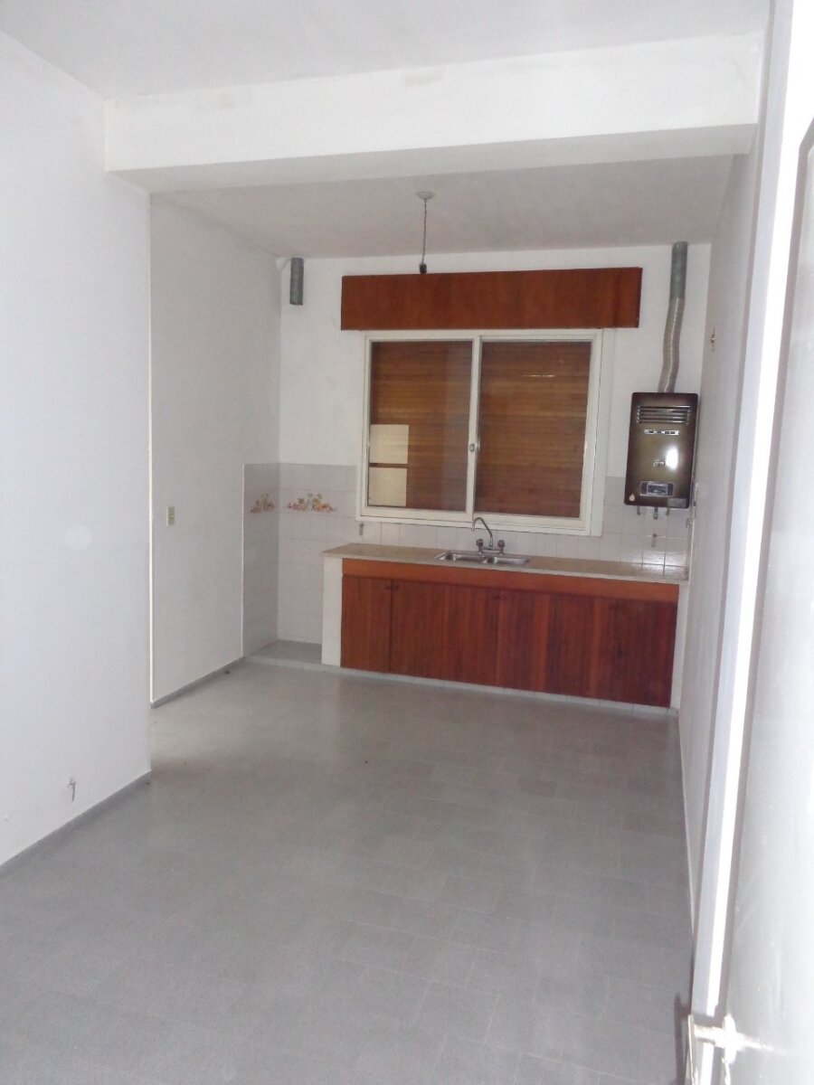 GALPON + DPTO  2 DORM - Imagen 7