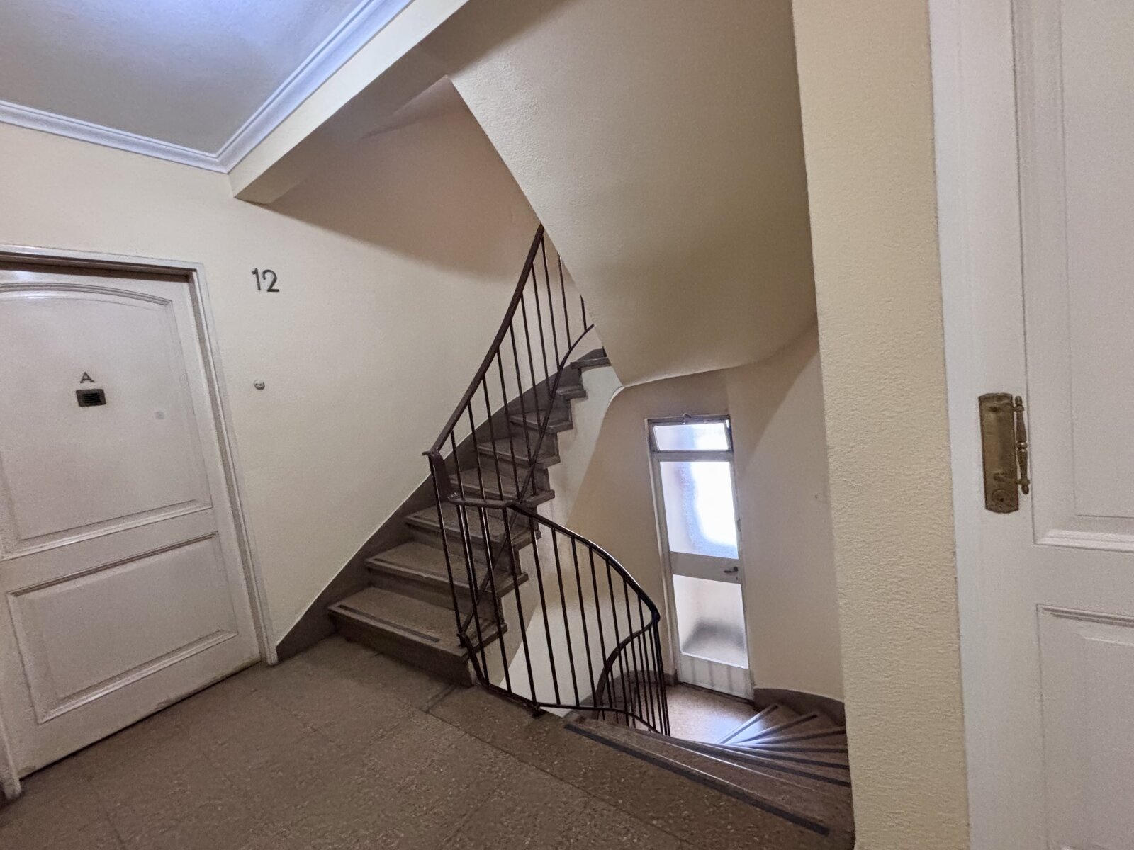 Excelente semipiso 4 ambientes, muy luminoso.Totalmente reciclado, SAN NICOLÁS - 31
