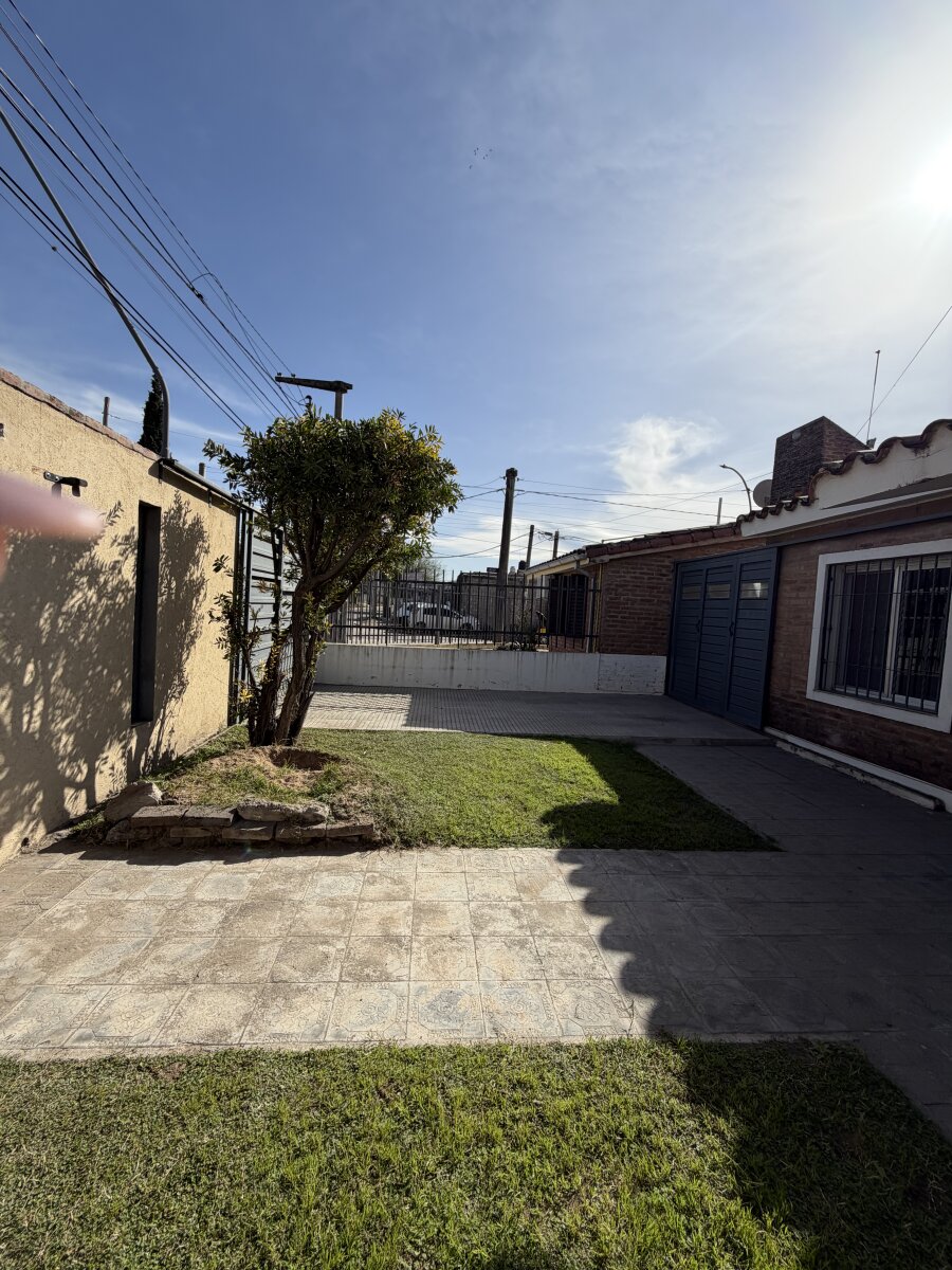 Casa de 3 dormitorios excelente estado! - Imagen 2