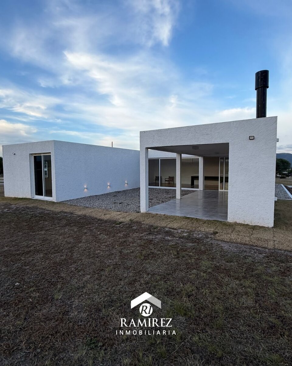 CASA EN VENTA – PUERTO DEL AGUILA (CA359)