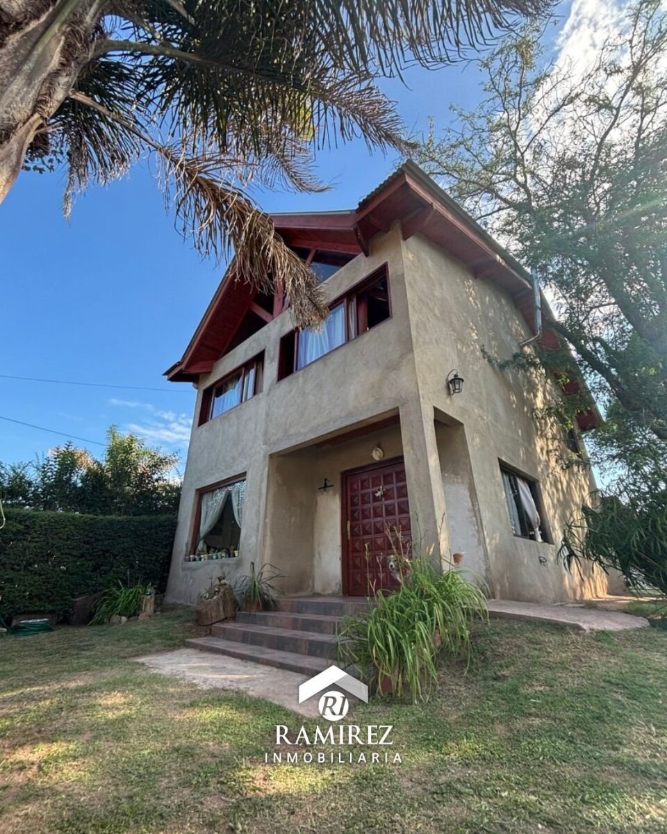 CASA EN VENTA – VILLA DEL DIQUE (CA355)