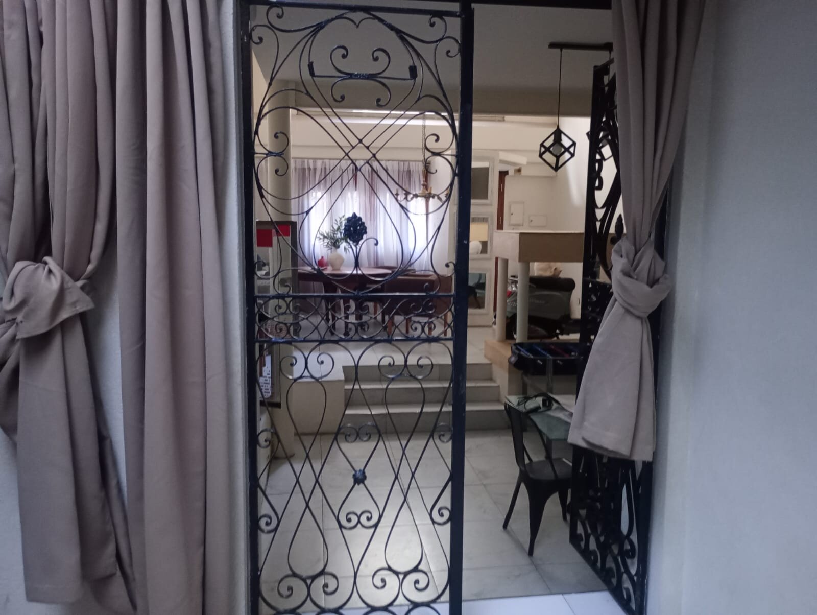 Se vende un espectacular departamento de 6 ambientes - Monserrat - 3