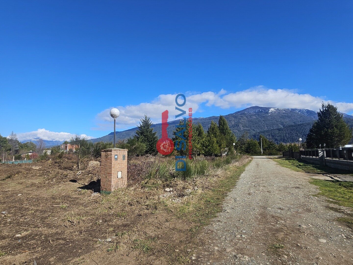 Lotes sobre ruta ingreso a Lago Puelo - 11