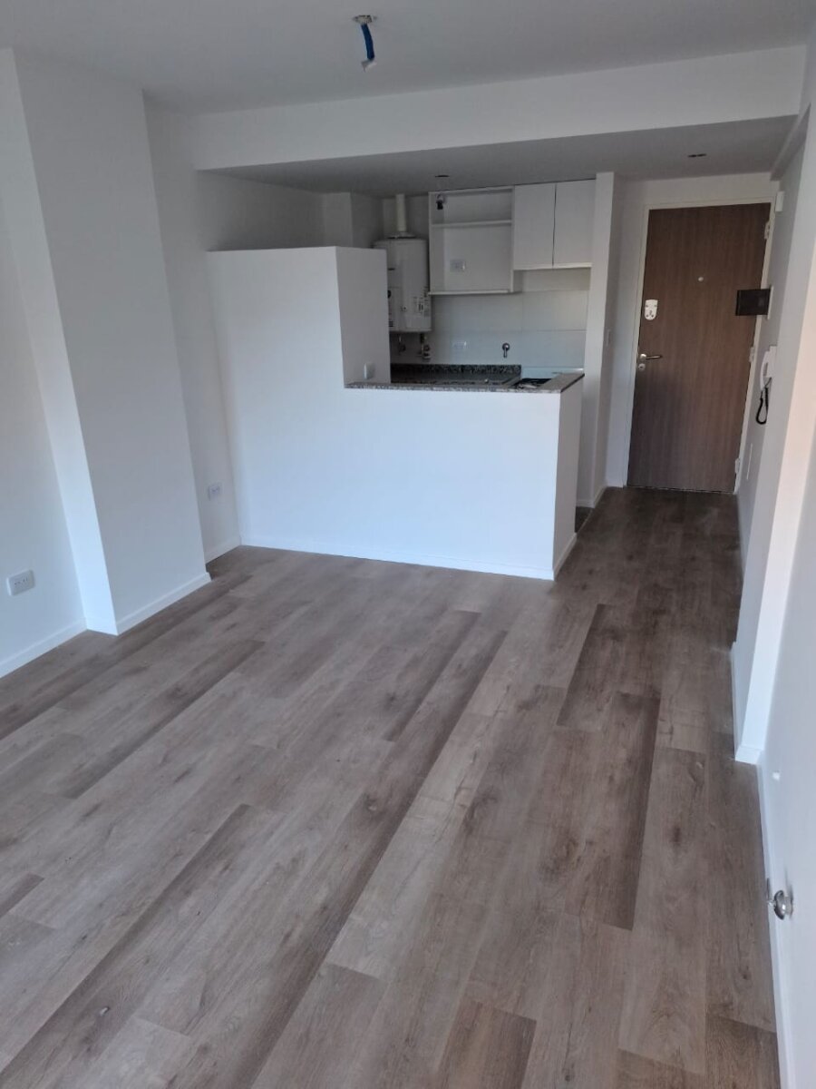 VENTA 1 DORM. CON PATIO - 3