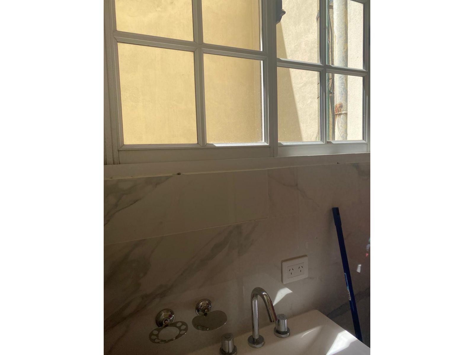 DEPTO 4 AMB 2 baños doble ducha - luminoso a nuevo SEMIPISO - 8