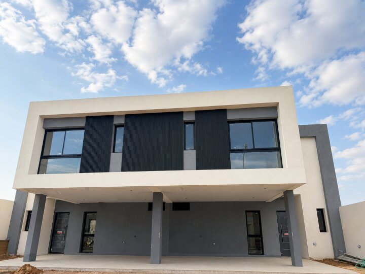 Duplex en Venta Solares de Manantiales - 3 Dormitorios 3 Baños