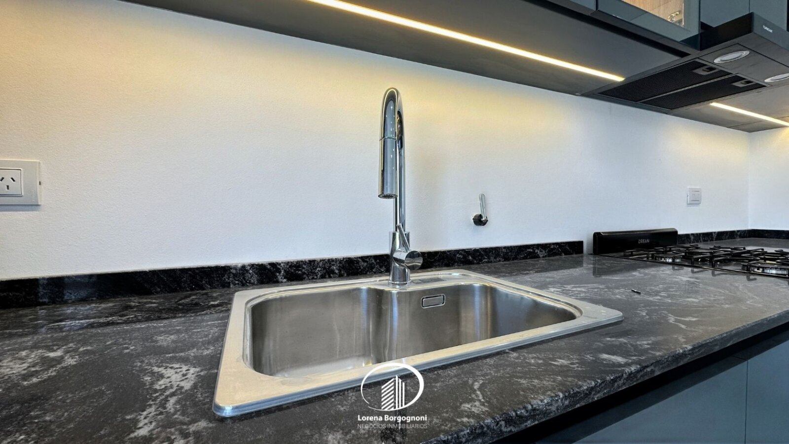 Duplex en Venta Solares de Manantiales - 3 Dormitorios 3 Baños - Imagen 20
