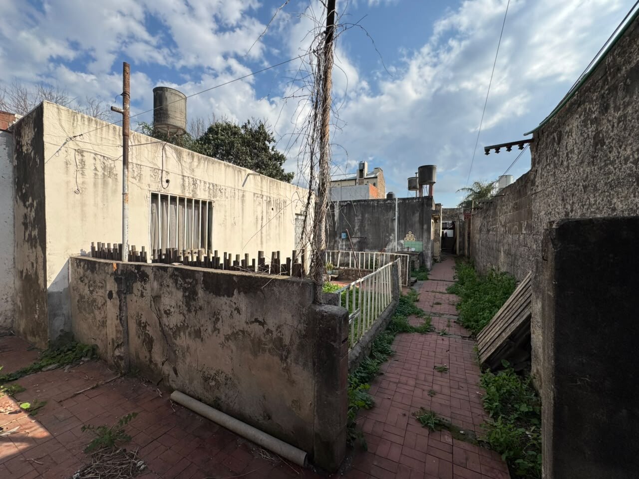 CASA EN VENTA. Camilo Aldao 2400 - 13