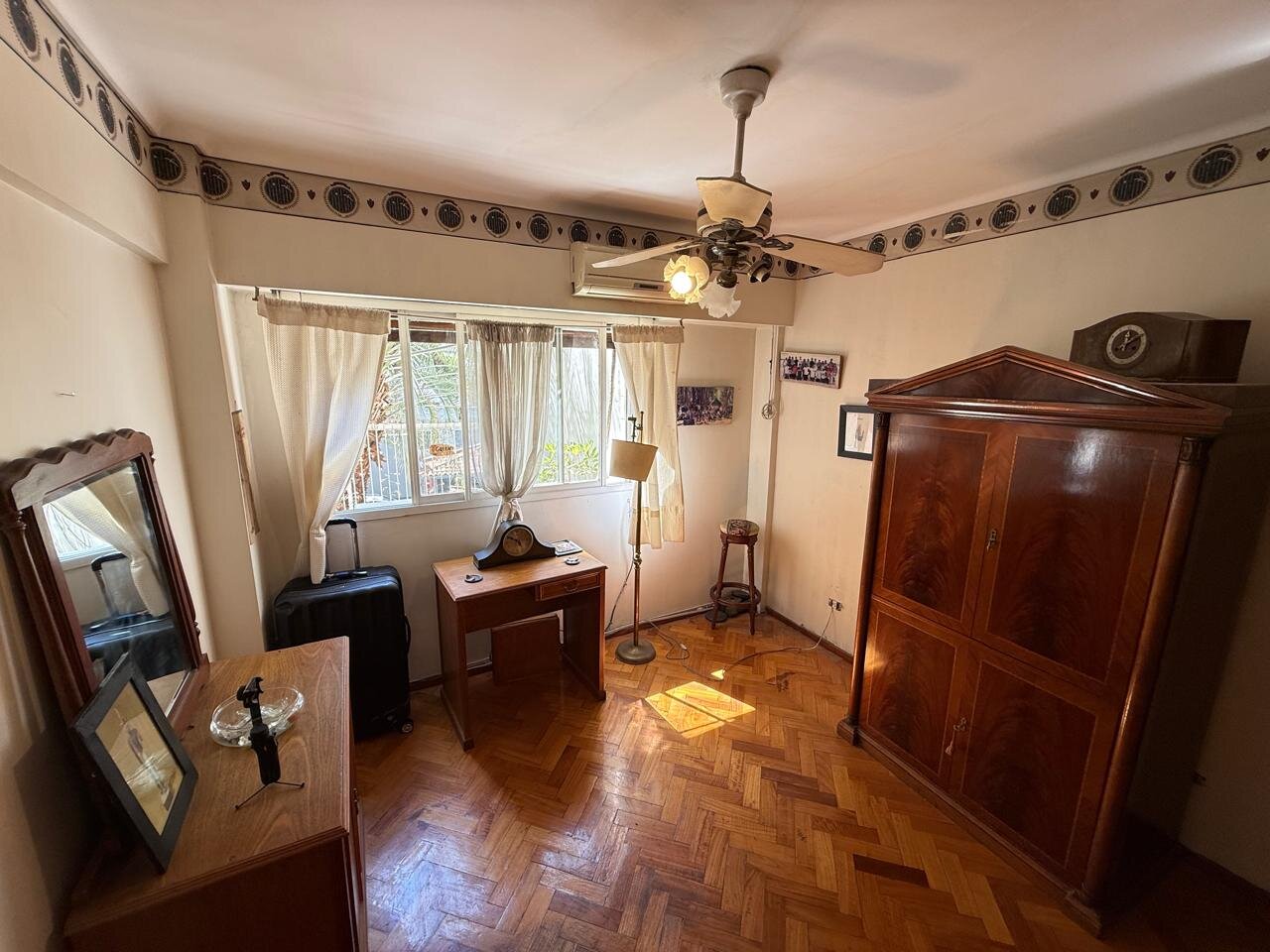 4 Ambientes - Dependiencia con Baño - Piso Completo - 1