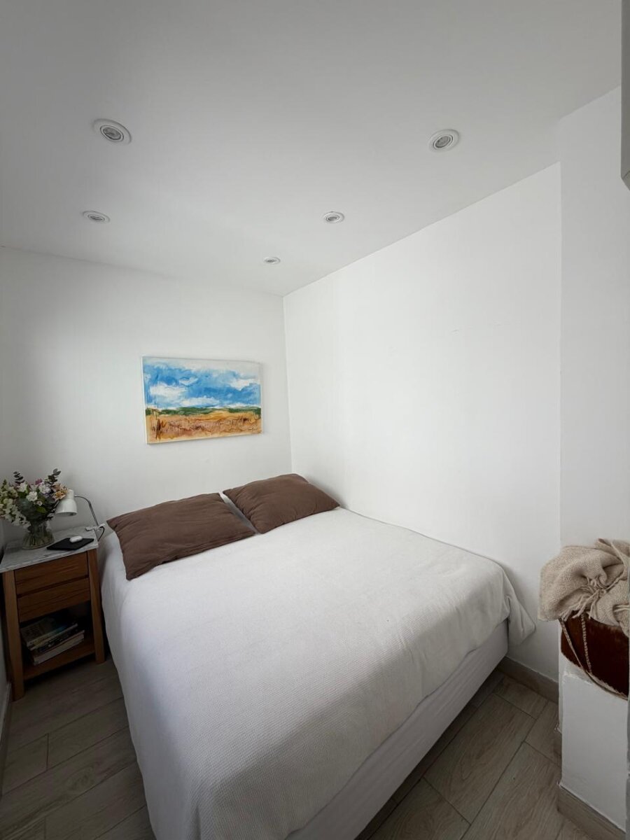 Luminoso ambiente y medio en Palermo / Recoleta – Piso alto, orientación norte - 8
