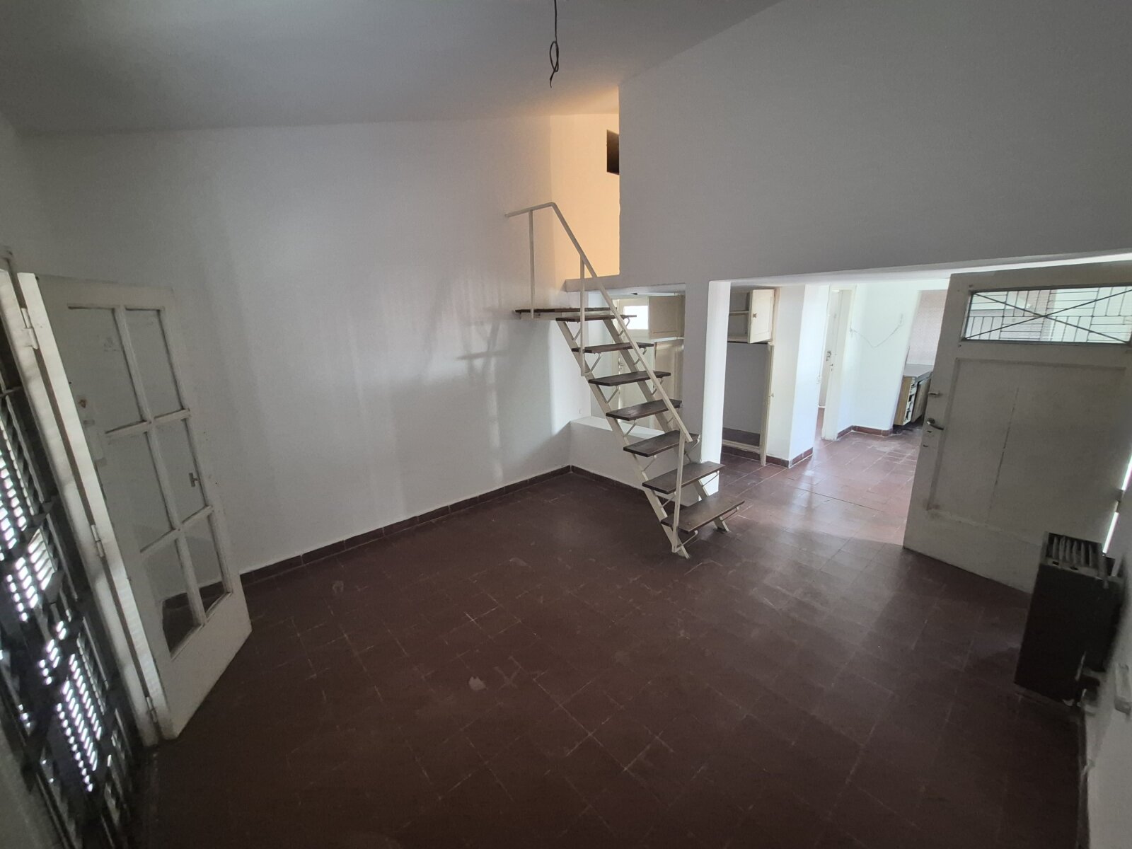CASA EN VENTA. CON PATIO - 4