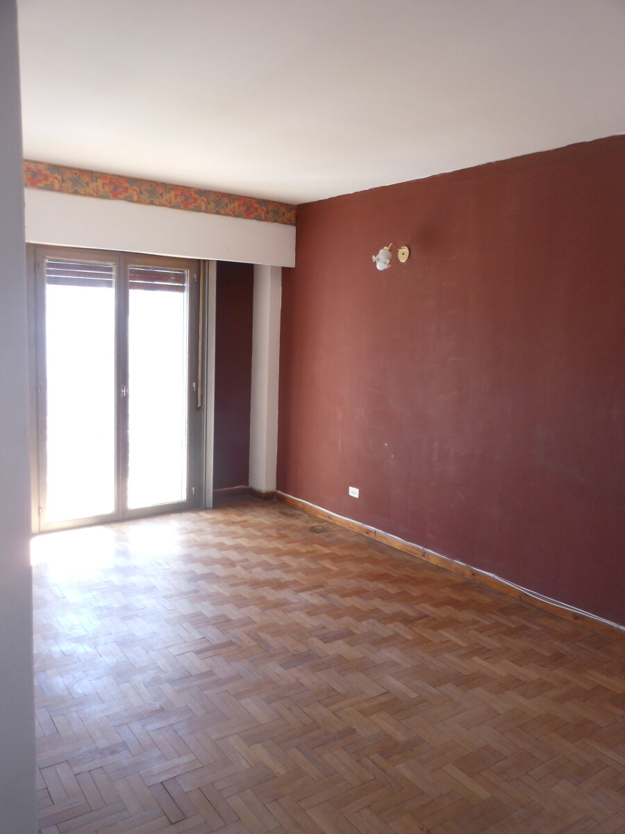 Dpto microcentro 2 dorm y balcon - 2
