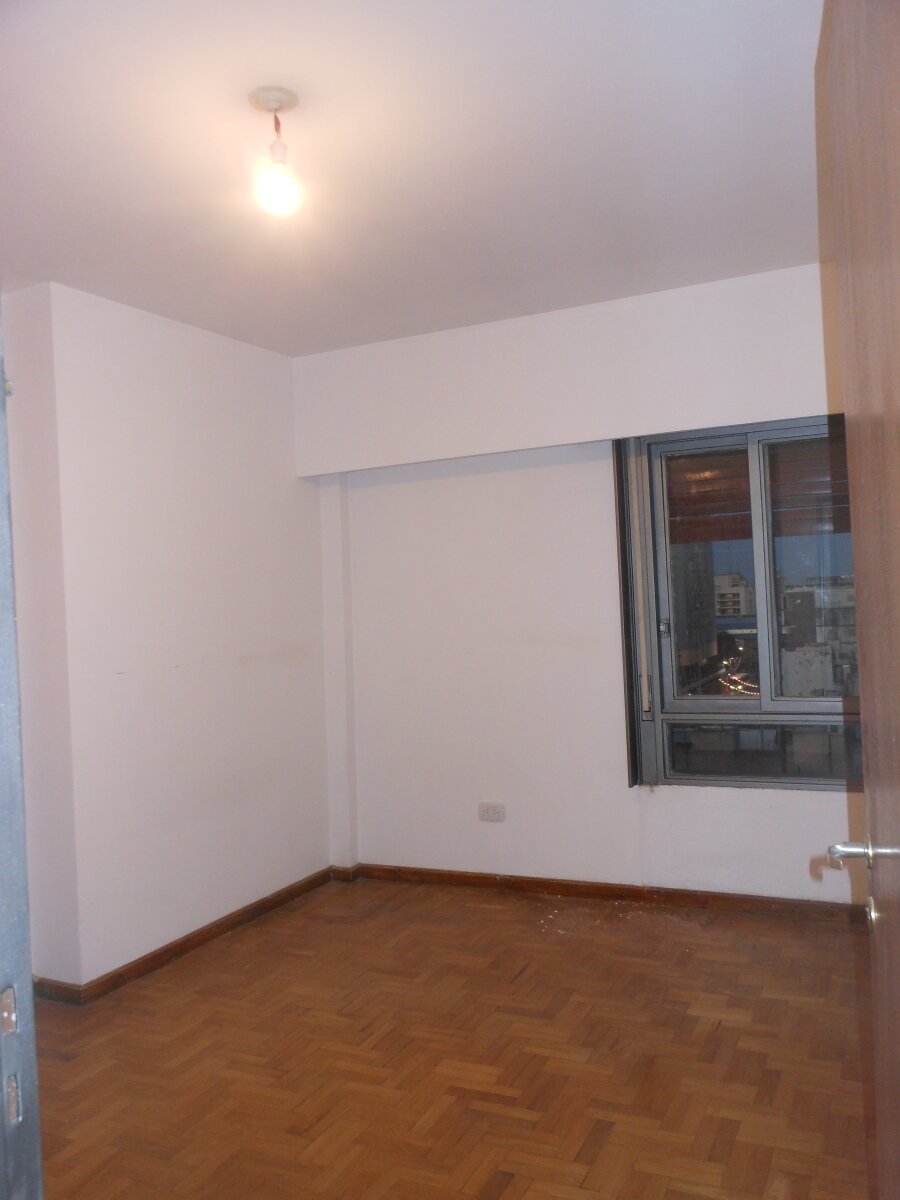 Dpto microcentro 2 dorm y balcon - 6