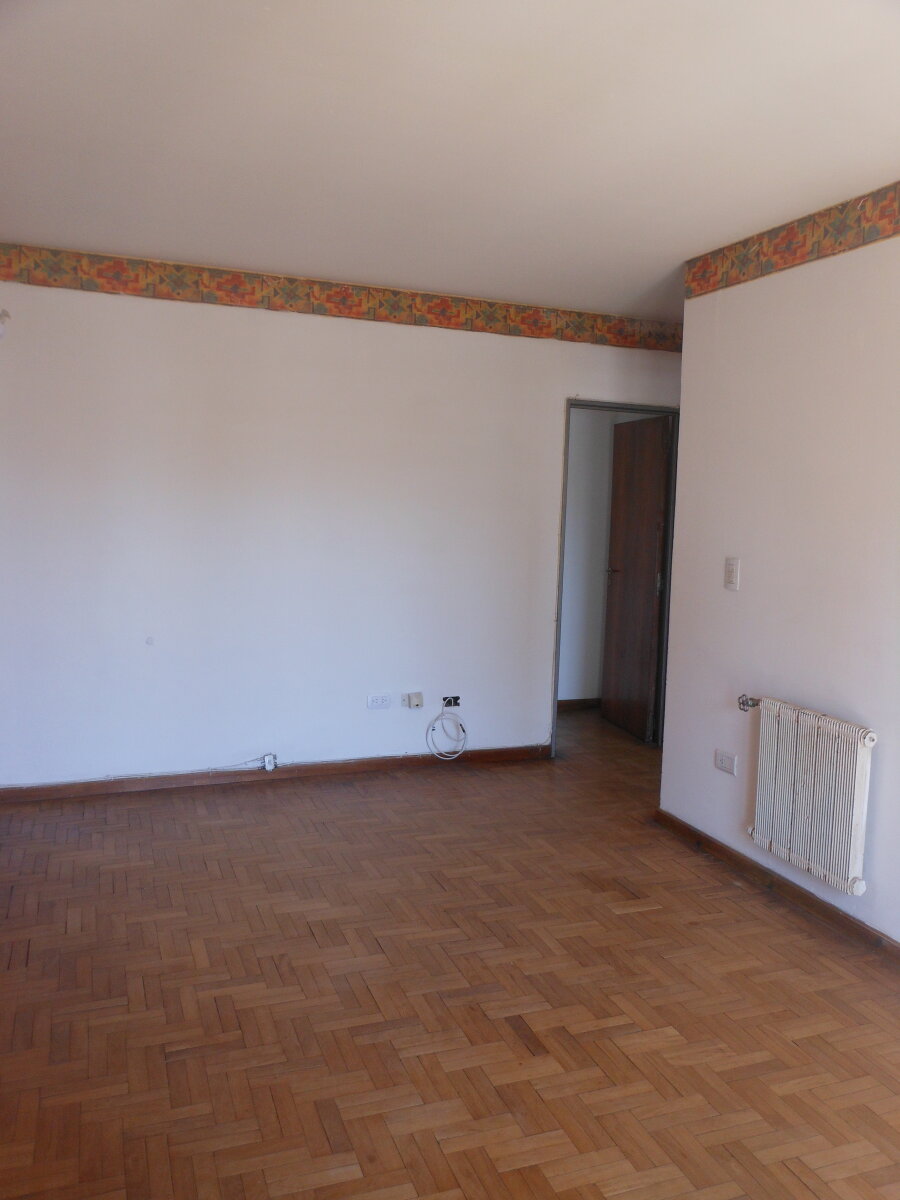 Dpto microcentro 2 dorm y balcon - 3