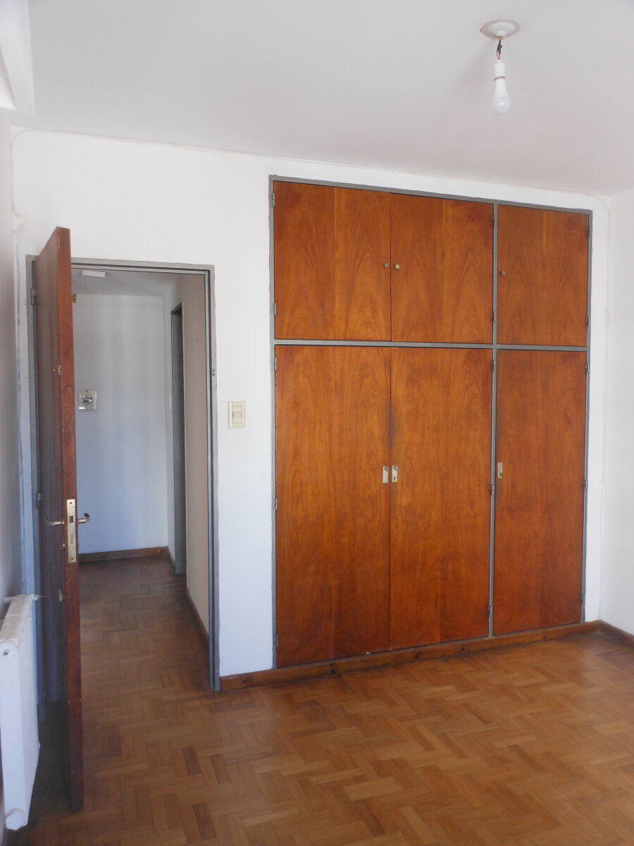 Dpto microcentro 2 dorm y balcon - 8
