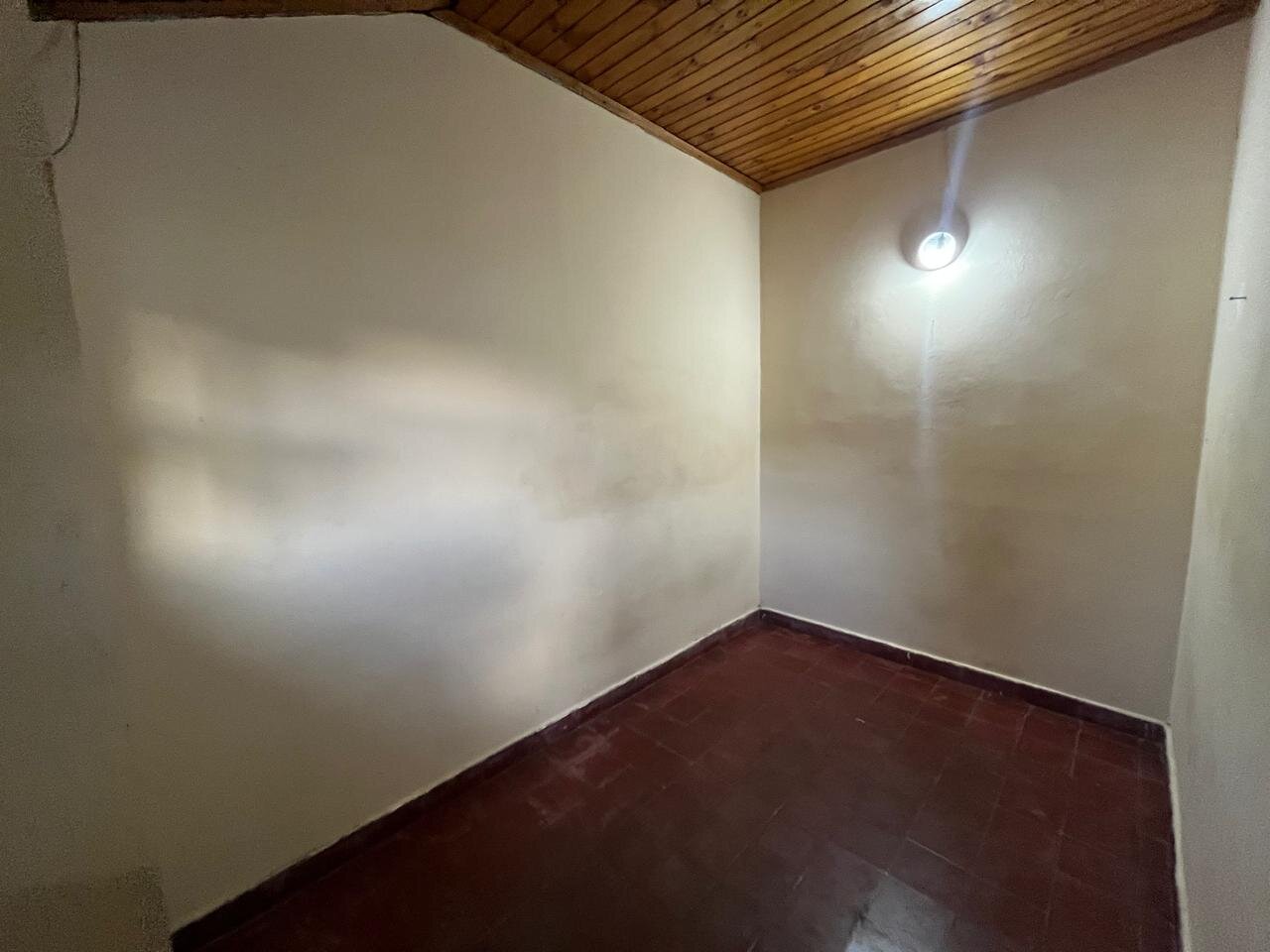 ¡Gran Oportunidad de Inversión! Casa + Departamento en Barrio 20 de Junio â El Maitén, Chubut - 4