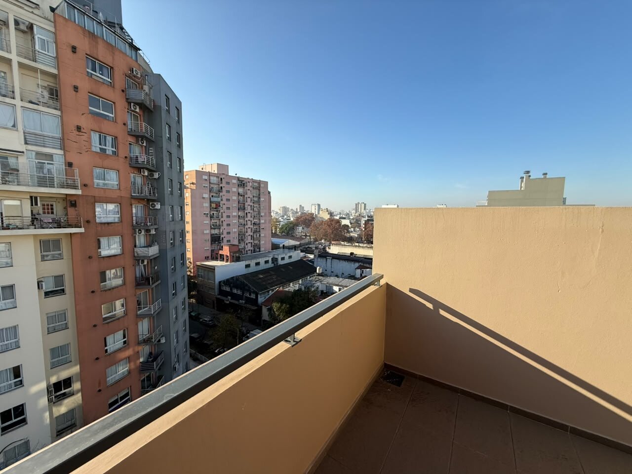 DUPLEX CON TERRAZA PROPIA - 14