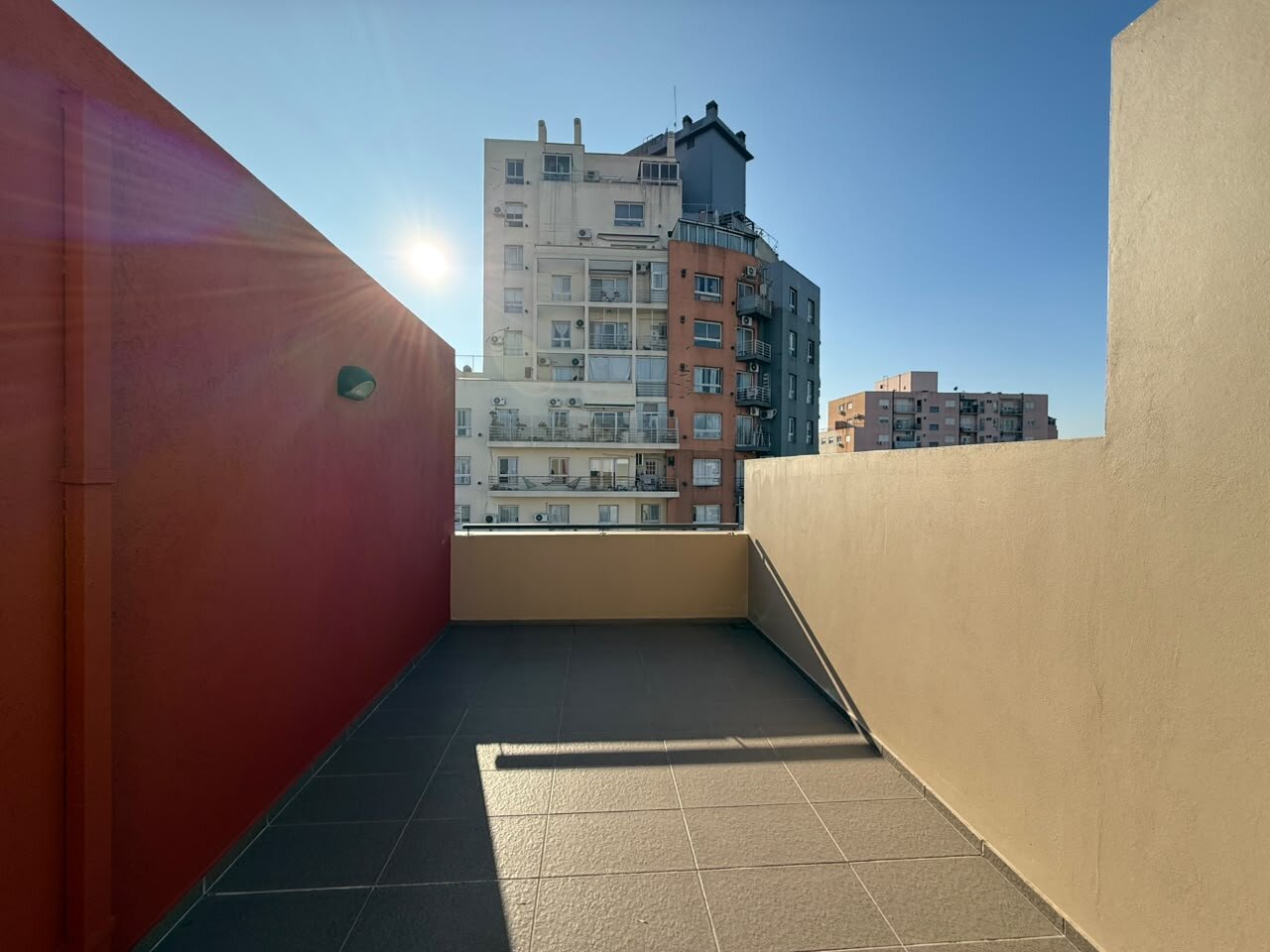 DUPLEX CON TERRAZA PROPIA - 15