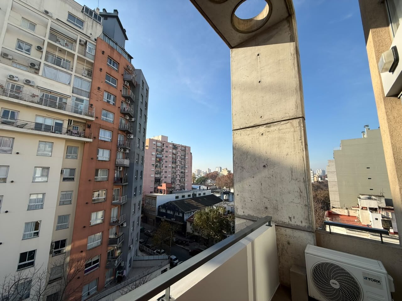 DUPLEX CON TERRAZA PROPIA - 7