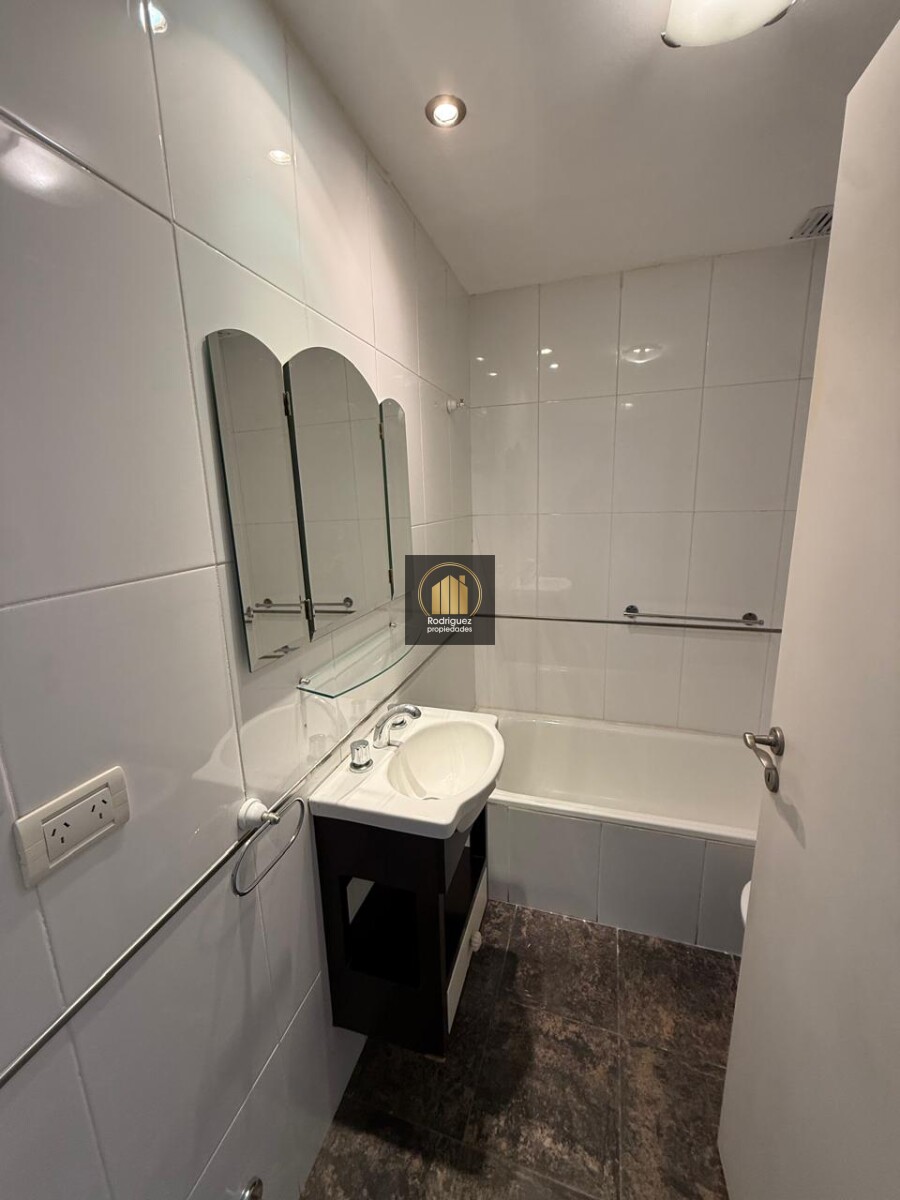 Venta Departamento Tres Amb. espacio guarda coche Villa Devoto - 8