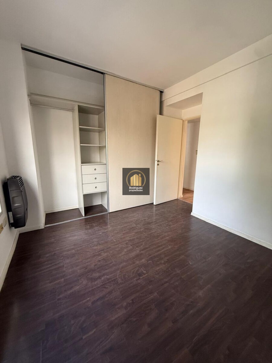 Venta Departamento Tres Amb. espacio guarda coche Villa Devoto - 11