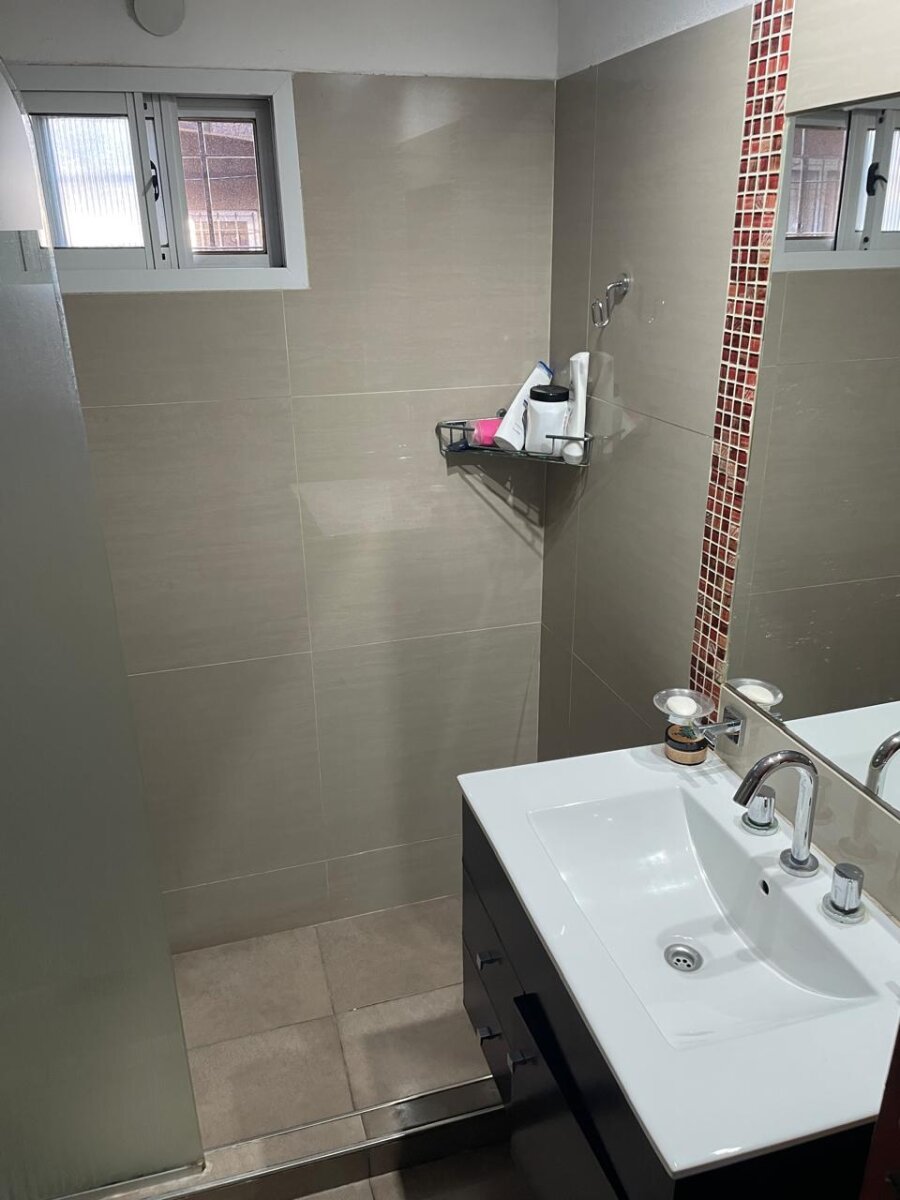 Local Comercial al Frenta + Vivienda de 3 Dormitorios. - 12