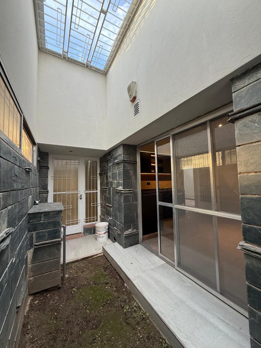 VENTA CASA EN ZONA NORTE Darragueira 502 - 8