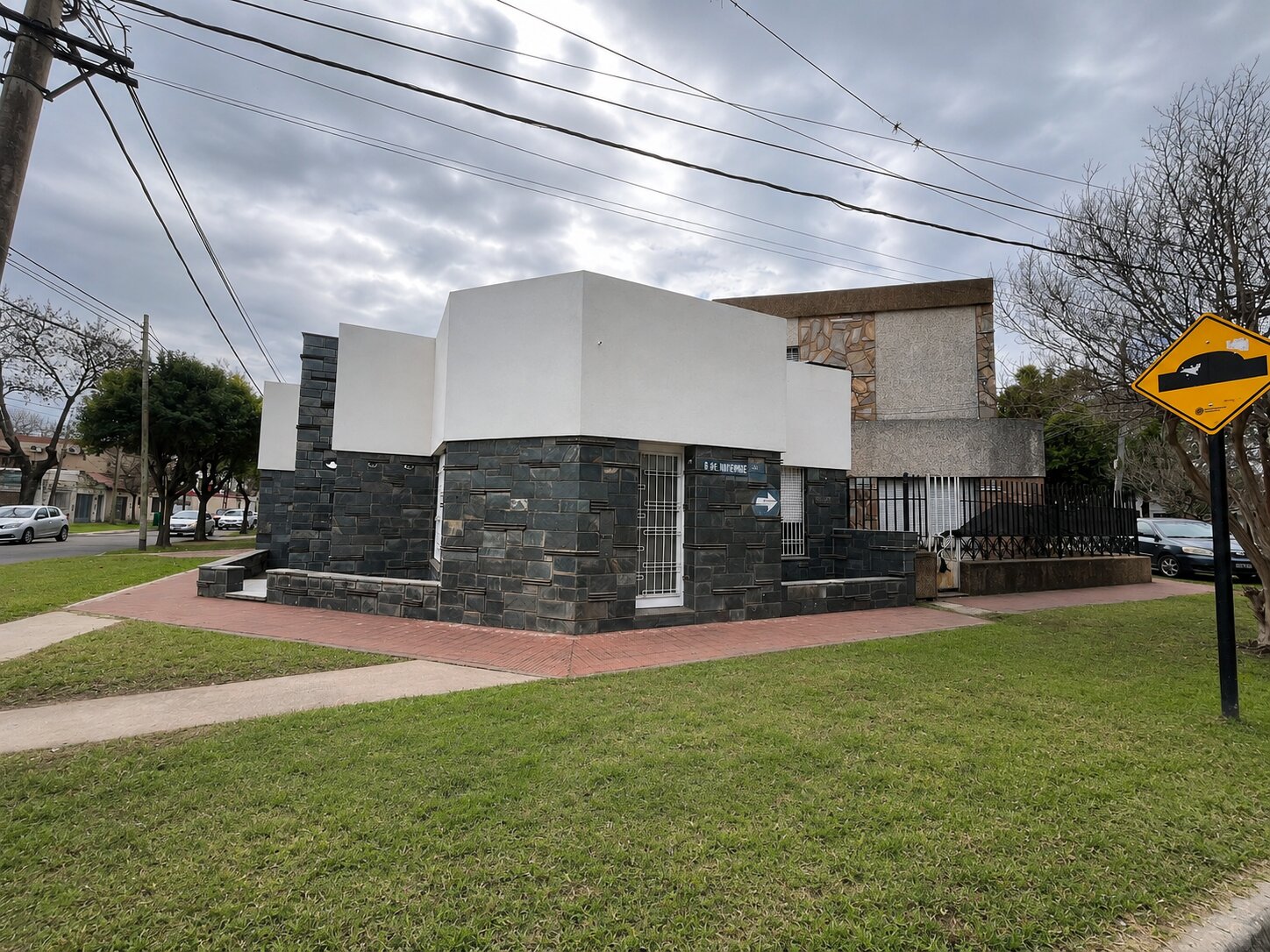 VENTA CASA EN ZONA NORTE Darragueira 502 - 1