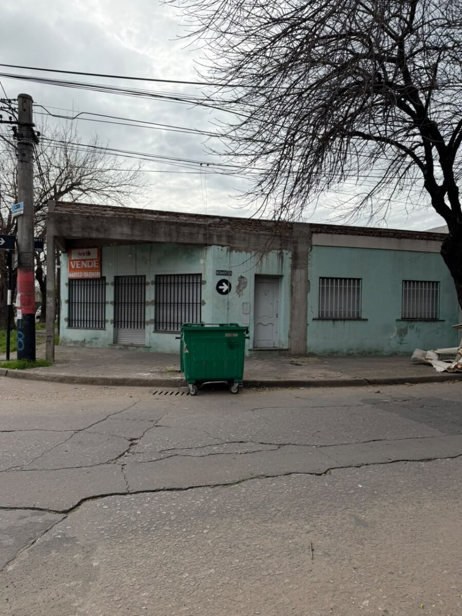 ESQUINA REGIMIENTO 11 Y ENTRE RIOS - 2